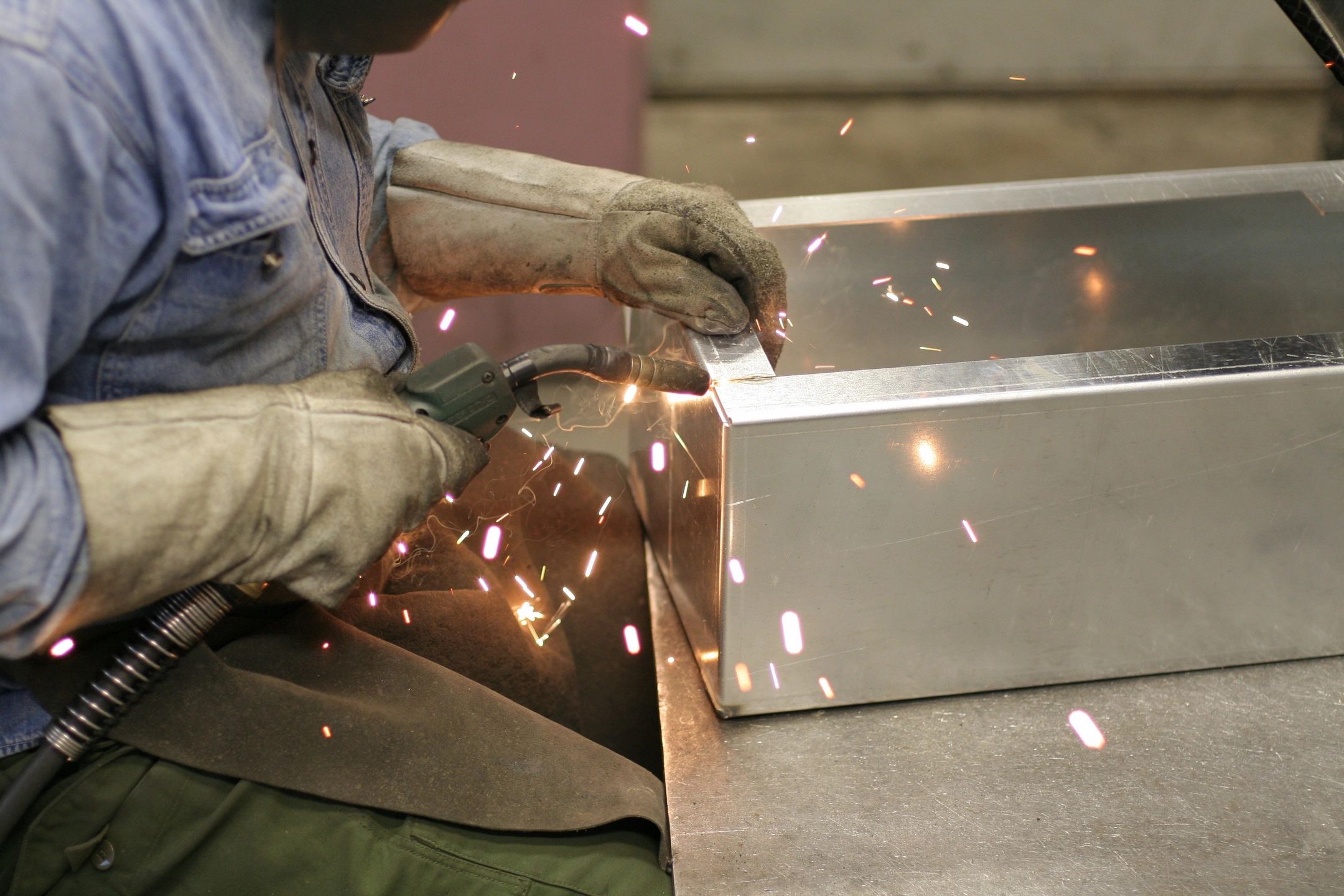 Fence welder at work